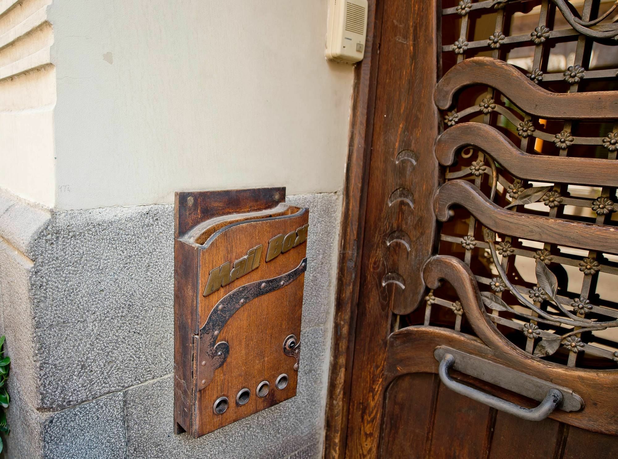 Emigrant Boutique Hotel Tbilisi Exterior foto